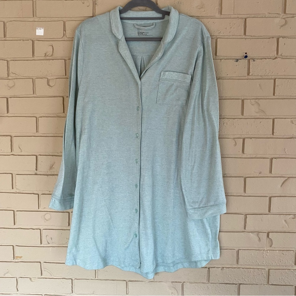 Women's Green Button-Up Chemise